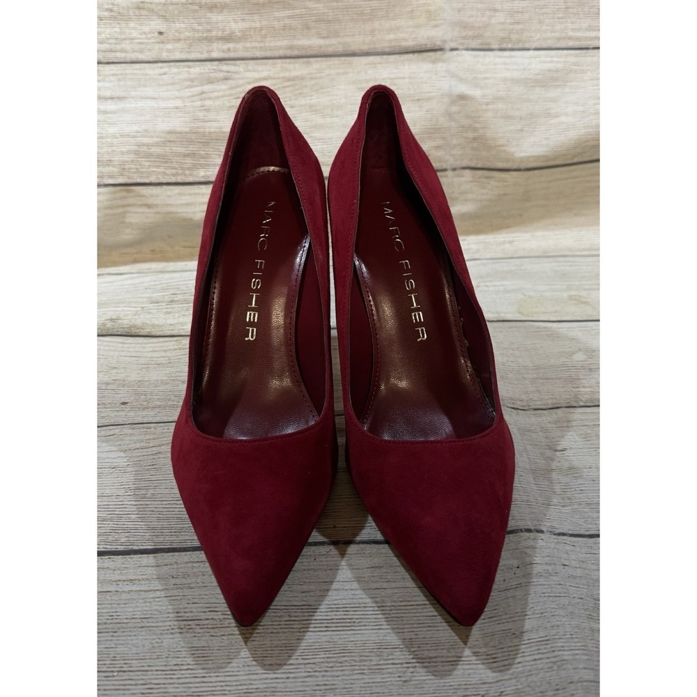 Beautiful Marc Fisher Red Suede Pointed Toe Pumps Stiletto Heels Womens Sz 6 M - Picture 5 of 8